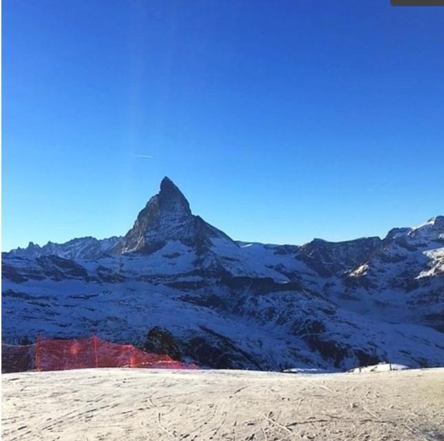 Апартаменты Haus Valaisia - Randa Bei Zermatt Экстерьер фото