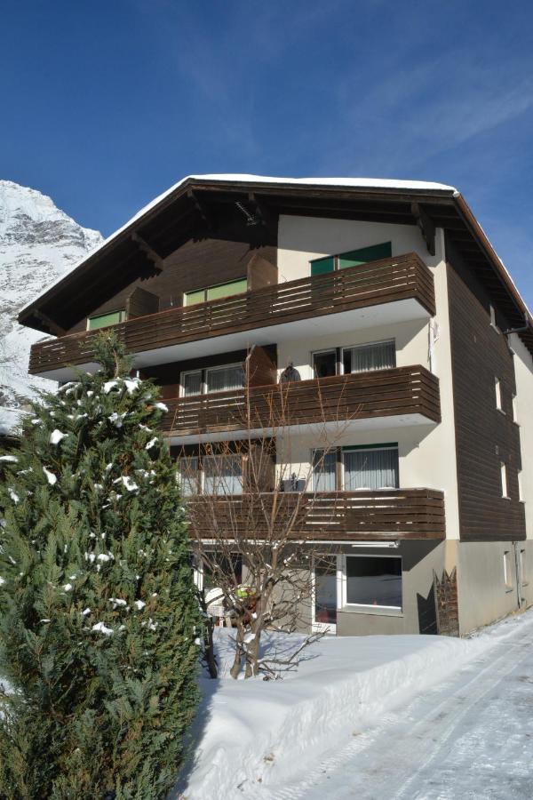 Апартаменты Haus Valaisia - Randa Bei Zermatt Экстерьер фото
